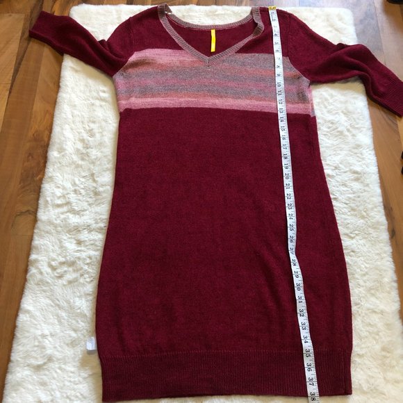 Lole Sweater Dress - Picture 7 of 8